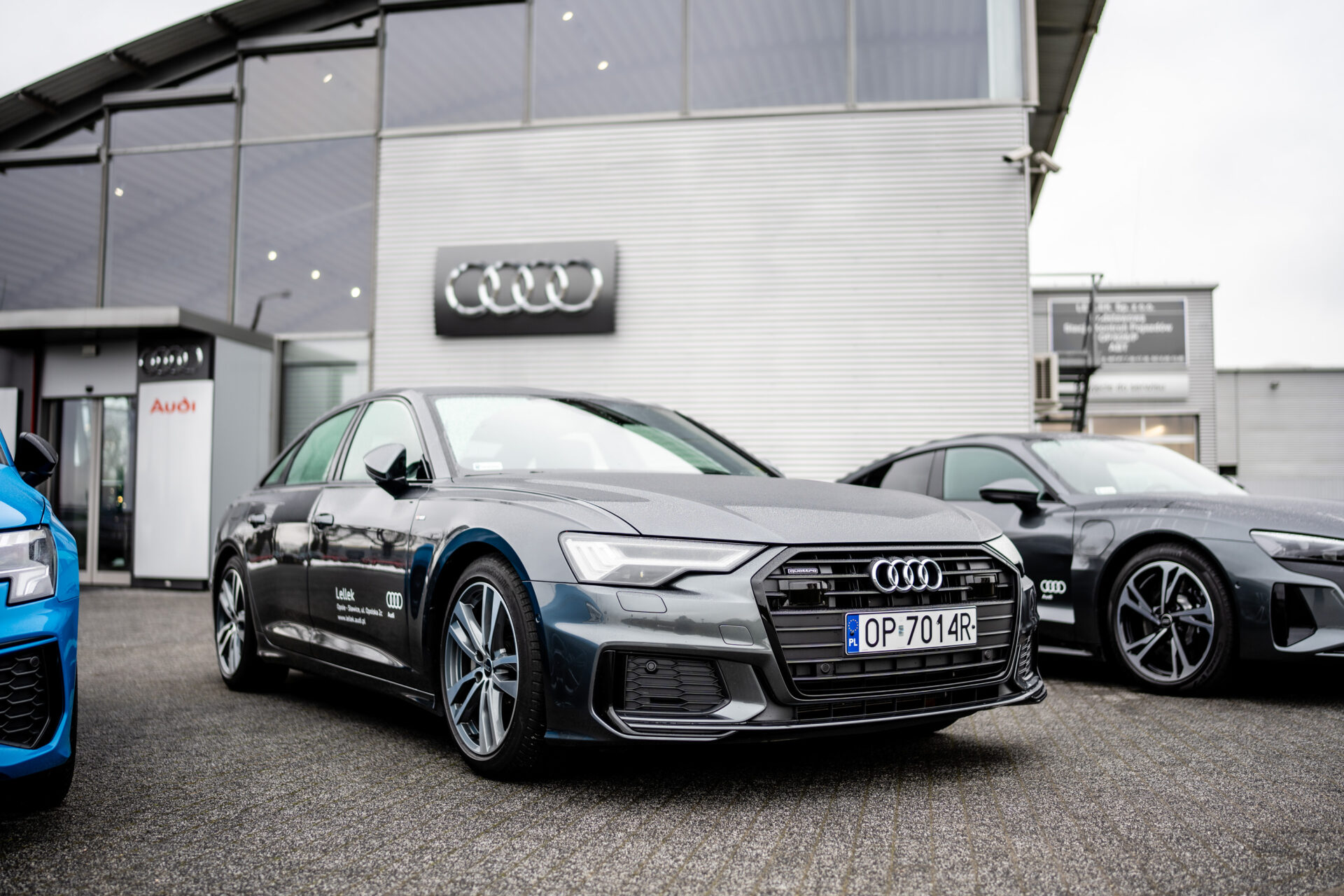 Audi Select Plus