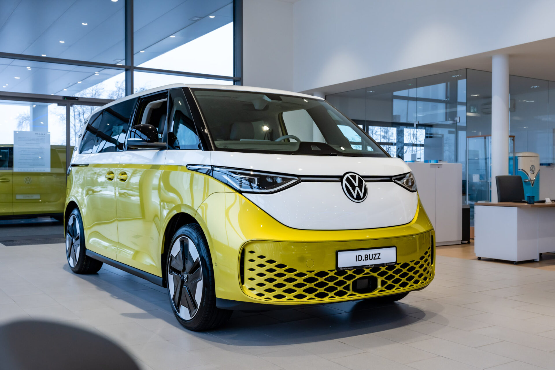 Elektryczny Volkswagen ID.Buzz w salonie Volkswagen Lellek Opole