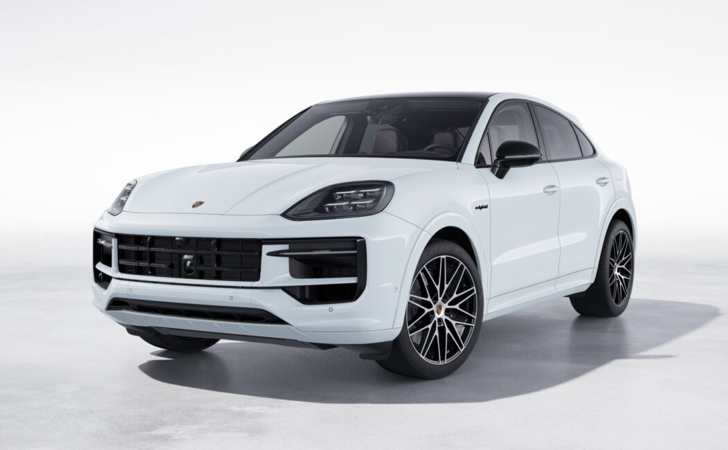 Porsche Cayenne Coupe E-Hybrid Black Edition