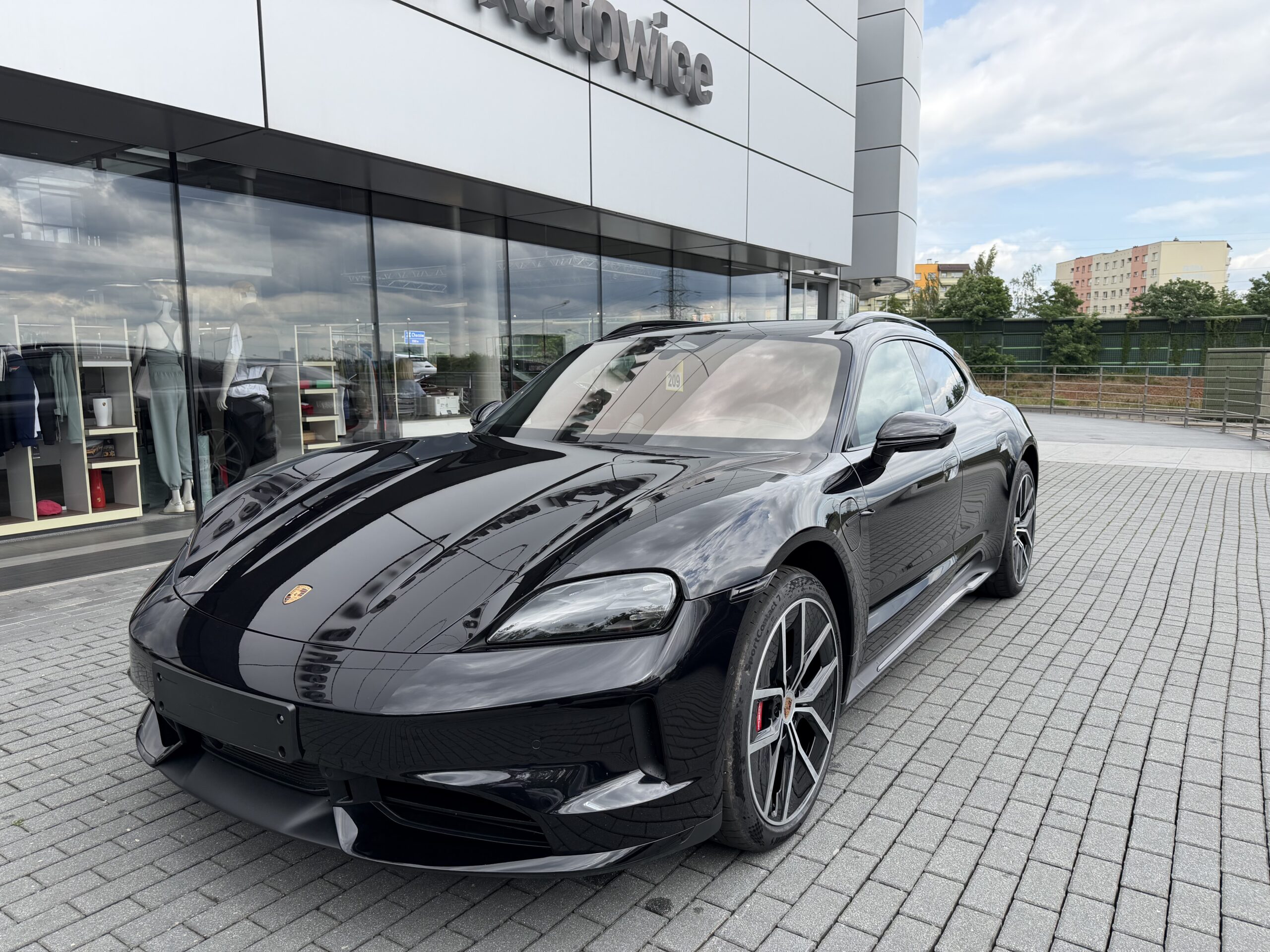 Porsche Taycan 4S