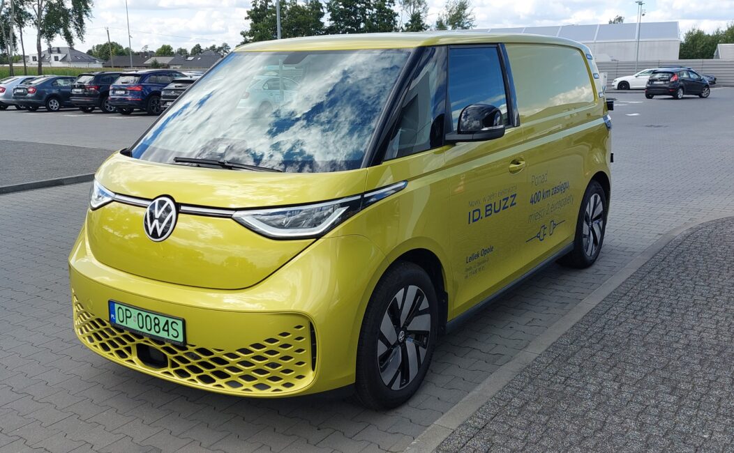 Volkswagen ID BUZZ CARGO 150 kW / 204 KM (77kW), automatyczna 1 biegowa skrzynia
