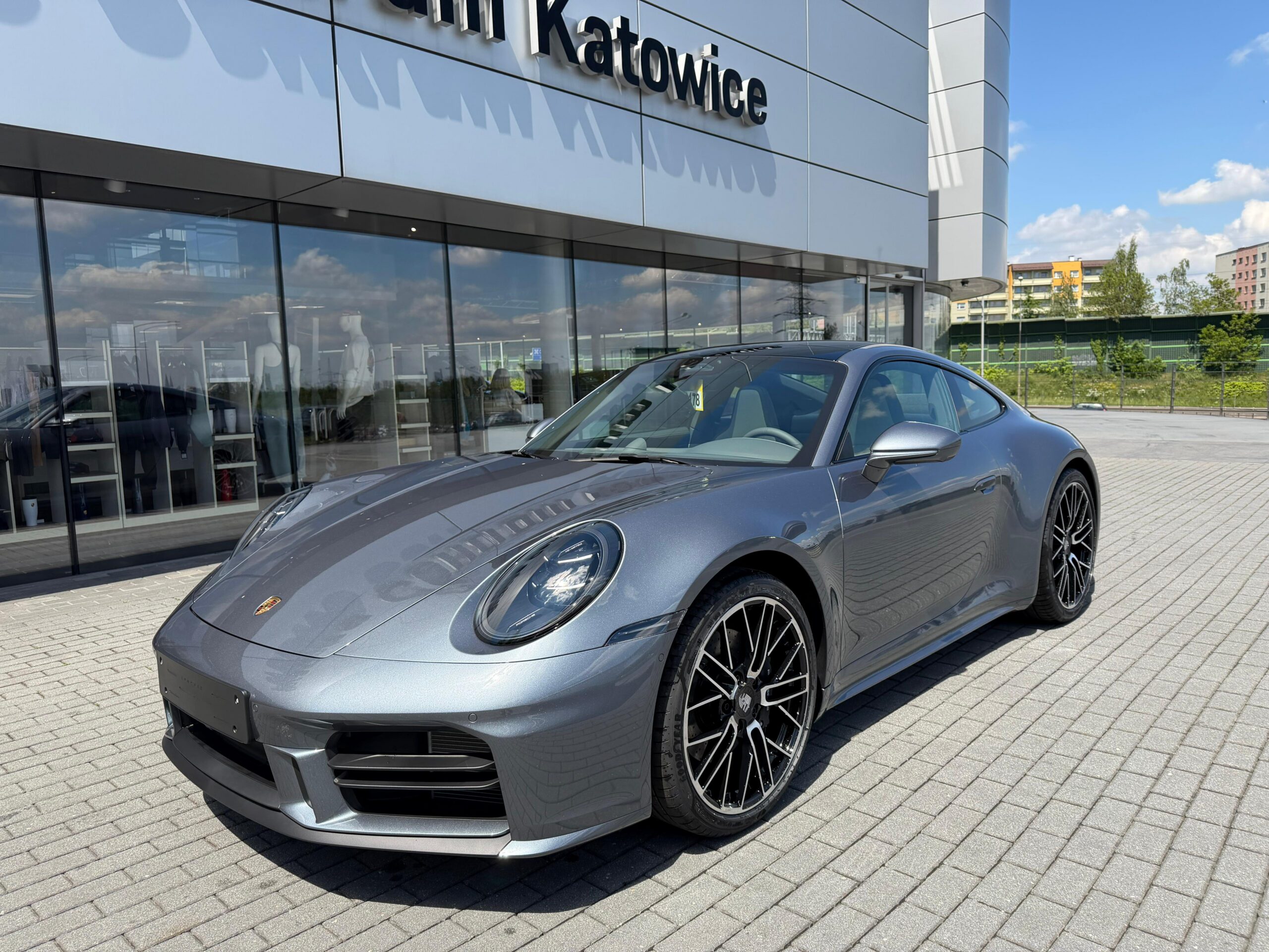 Porsche 911 Carrera