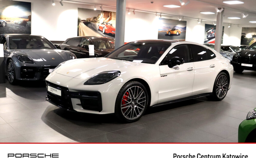 Porsche Panamera 4S E-Hybrid .
