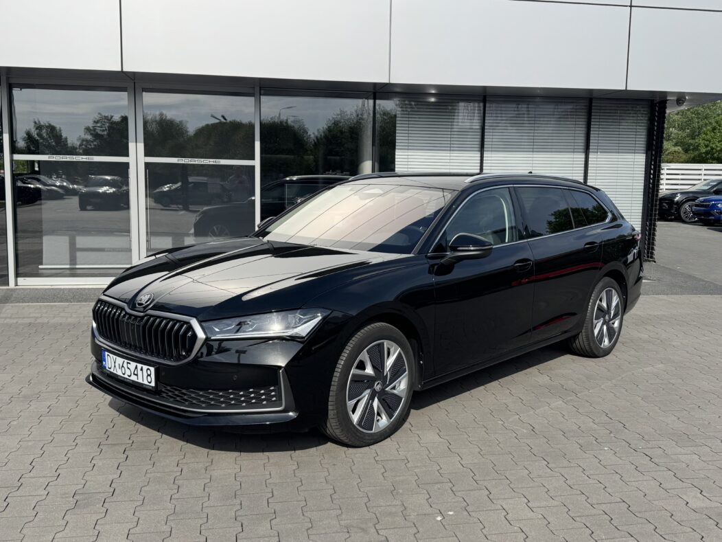 Skoda Superb 1.5 TSI mHEV Edition 130 DSG EDITION 30 DSG 150KM