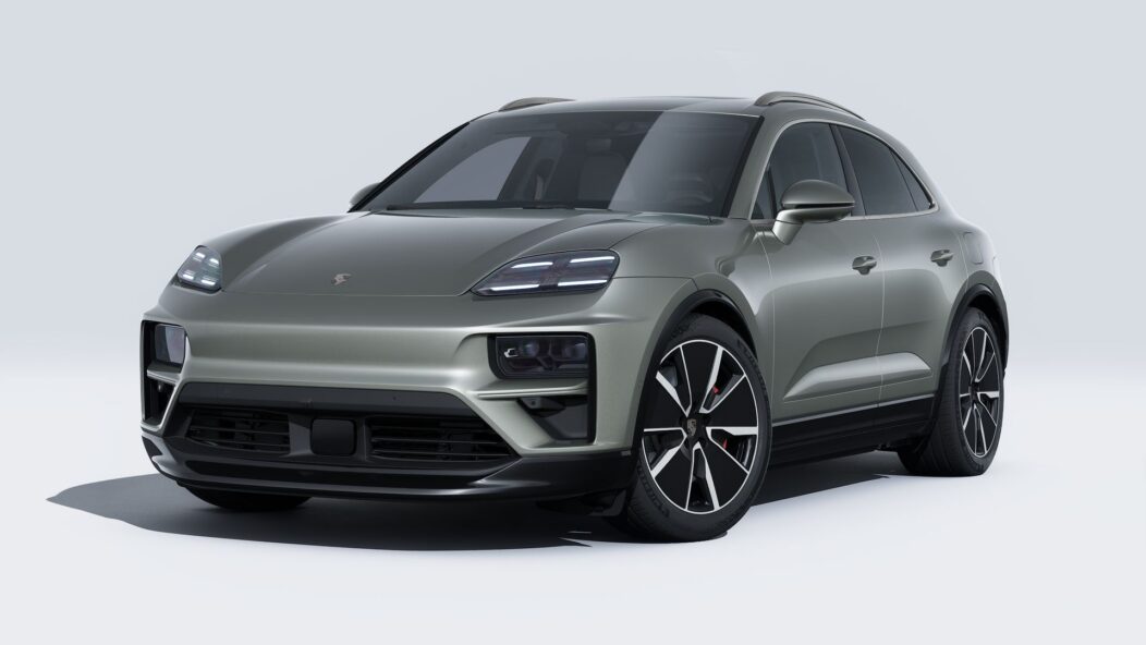 Porsche Macan Turbo 100kWh Aventurine Green Metallic
