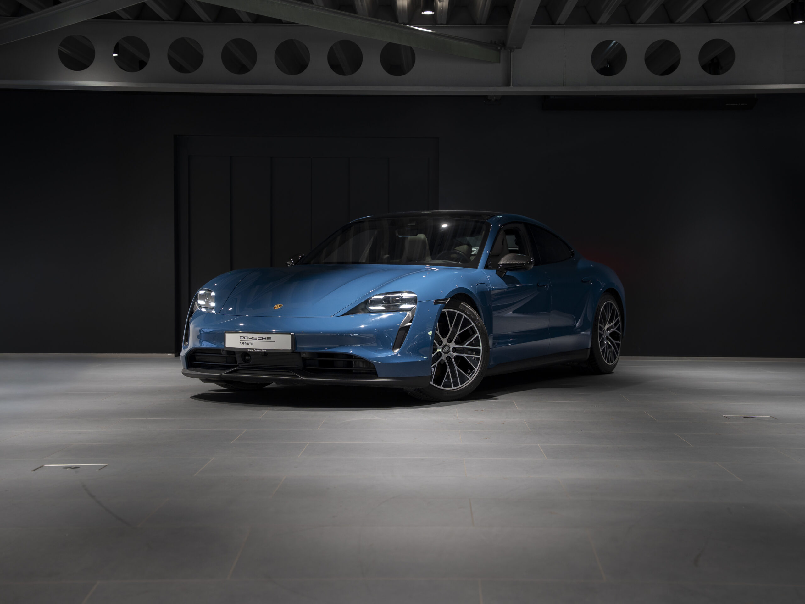 Porsche Taycan 4S
