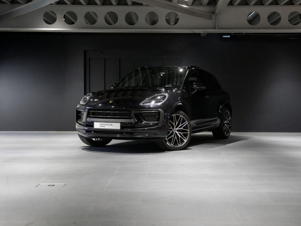 Porsche Macan Standard (MY24)