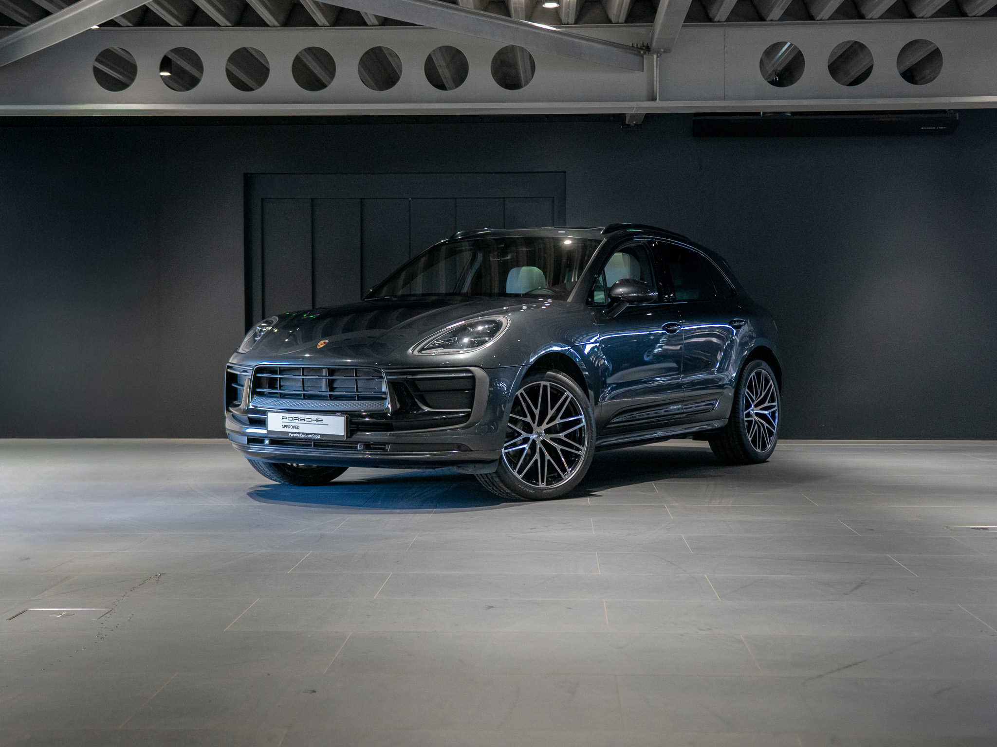 Porsche Macan T