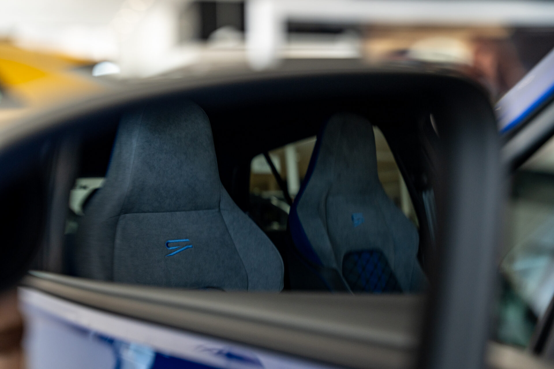 Sportowe fotele premium w Volkswagen Golf R, salon vw opole