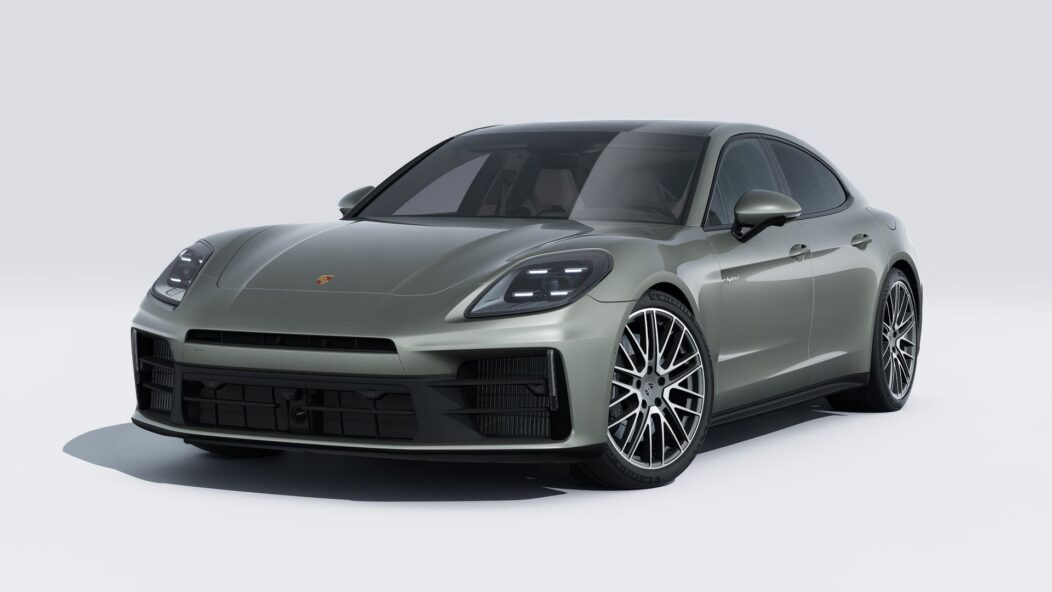 Porsche Panamera 4 E-Hybrid Aventurine Green Metallic