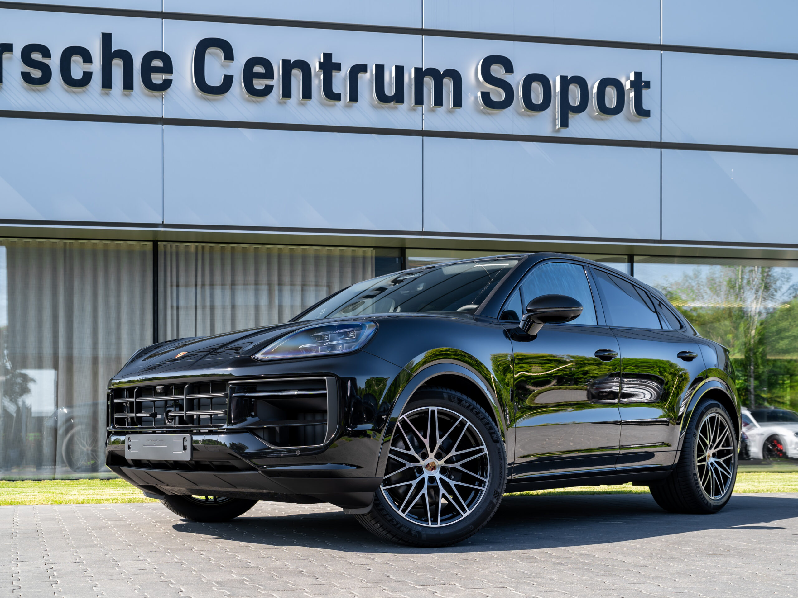 Porsche Cayenne Black Edition