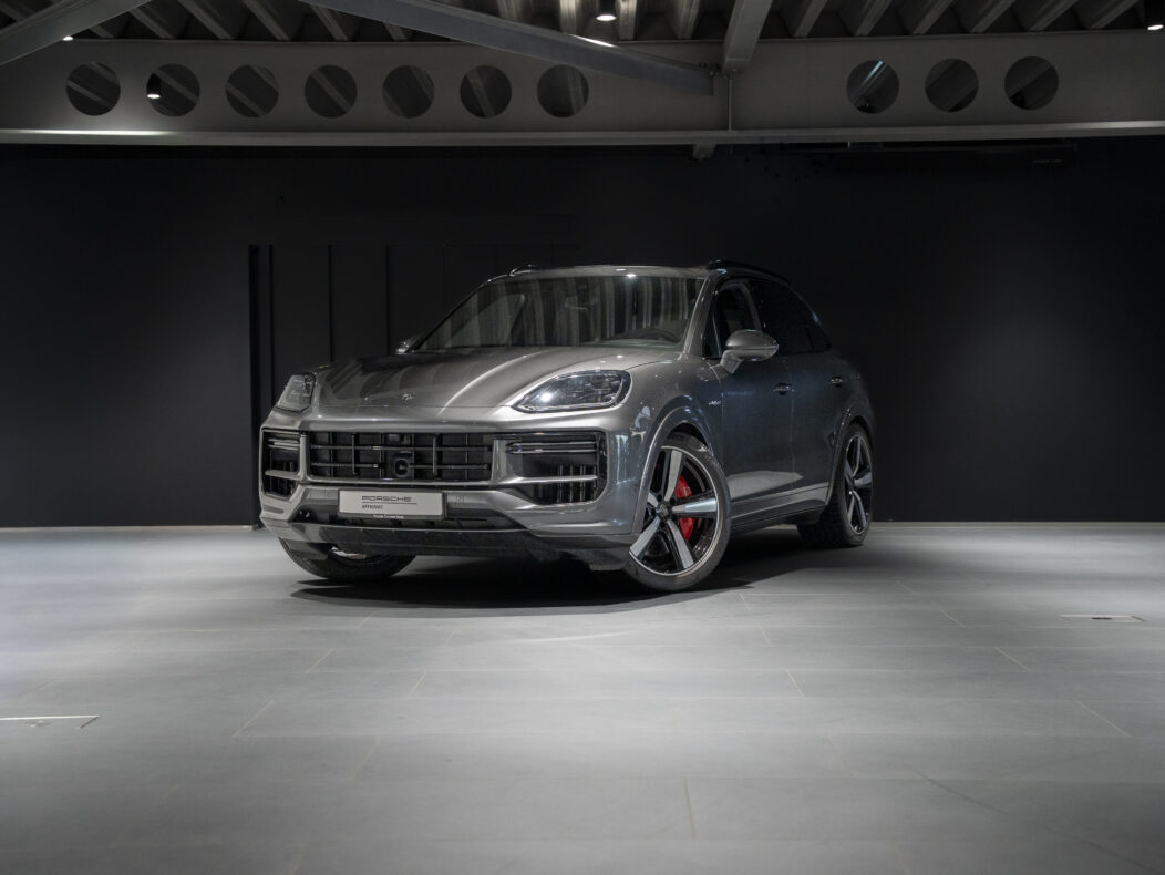 Porsche Cayenne Turbo E-Hybrid PHEV Quarzite Grey Metallic