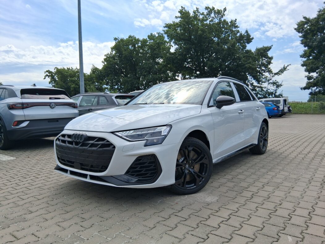 Audi S3 Sportback 333KM | Pakiet Czerń | Tempomat aktywny (912)