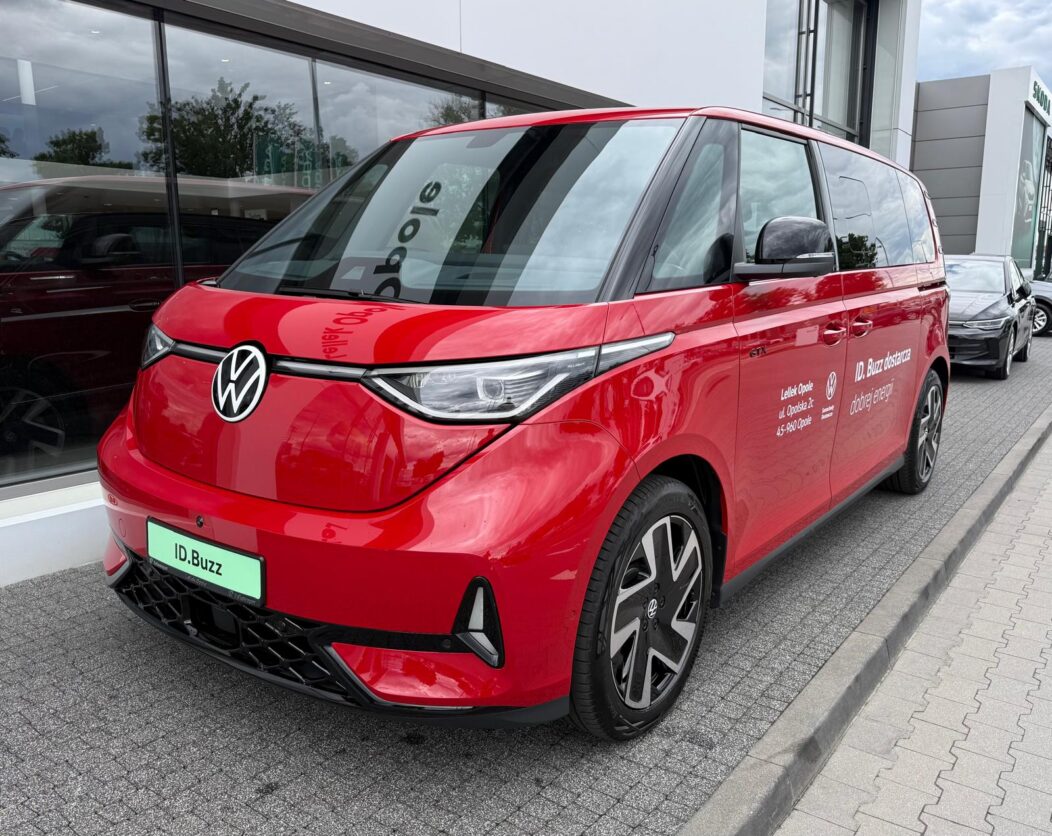 Volkswagen ID. Buzz Inne GTX 340 KM (86kWh) 4Motion, wersja 7 miejscowa, długi rozstaw osi