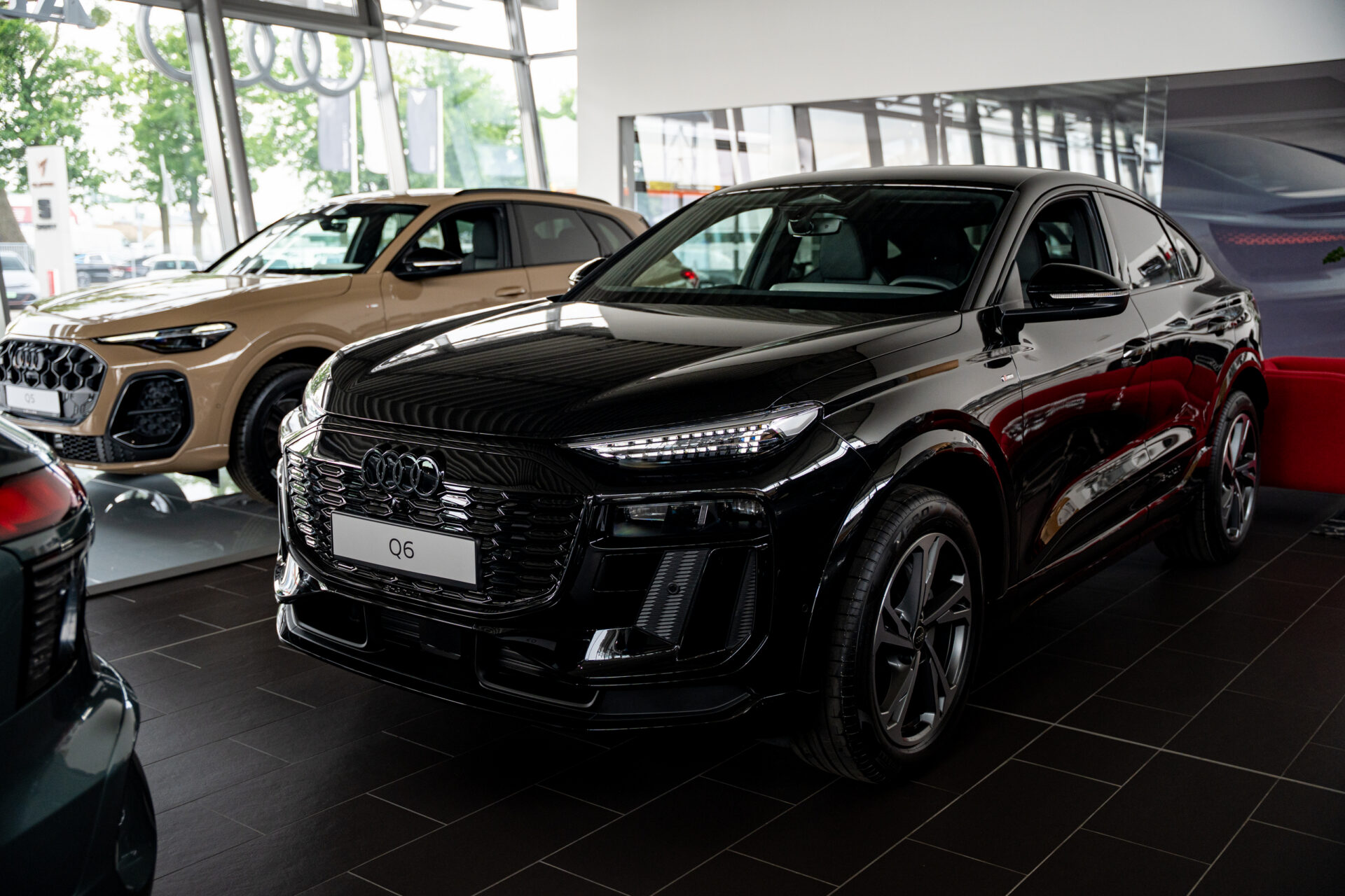 Audi Q6 e-tron